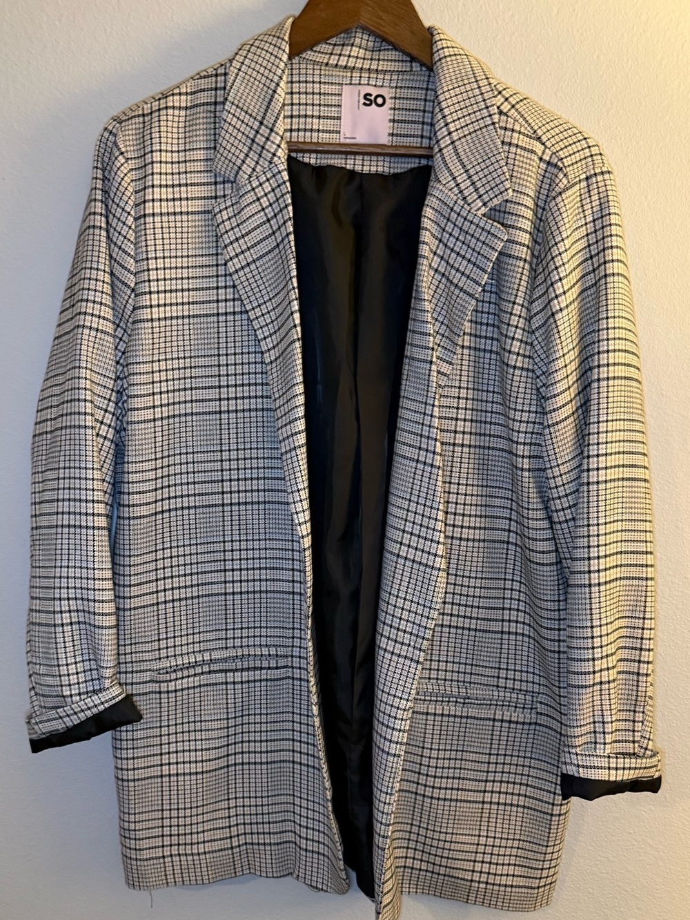 SO Plaid Open-Front Blazer Jacket in Black and White